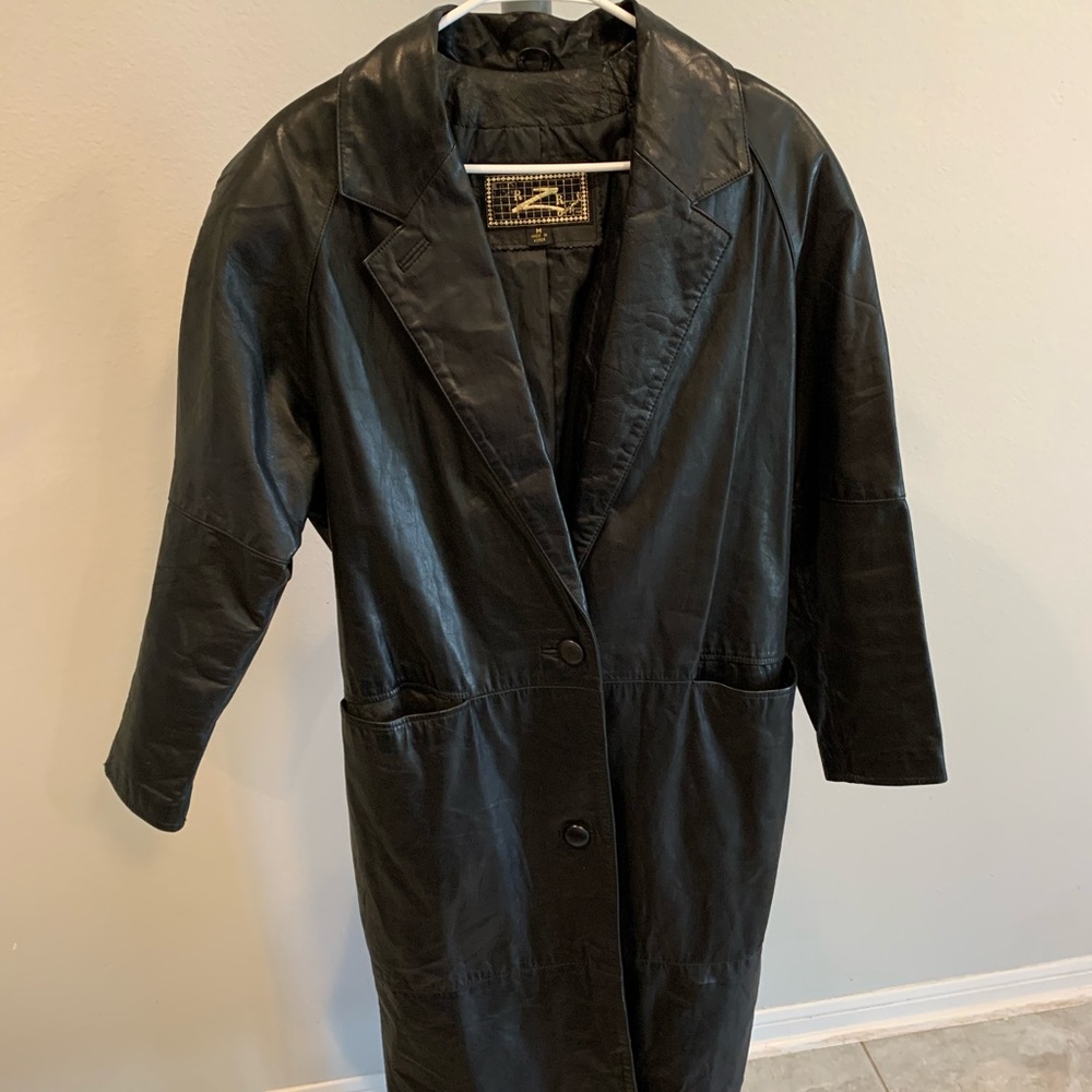 Trench Coat- Black- Medium- Genuine Leather